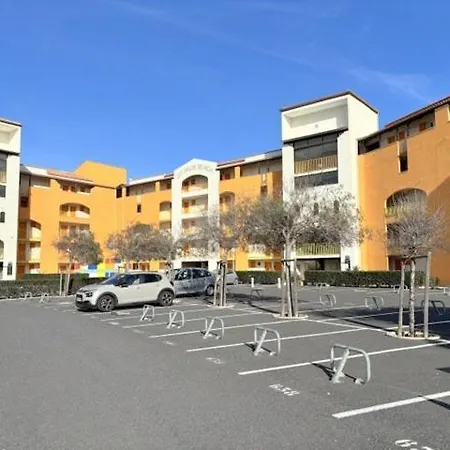 Agreable Vue Sur La Pour Deux Personnes 4palmb514 Apartment Le Barcares