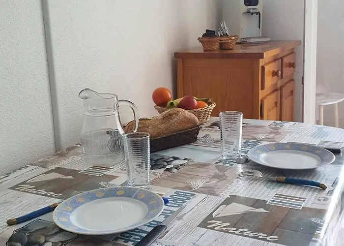 Agreable Vue Sur La Pour Deux Personnes 4palmb514